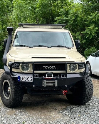 Toyota FJ cena 89500 przebieg: 330000, rok produkcji 2010 z Bardo małe 301